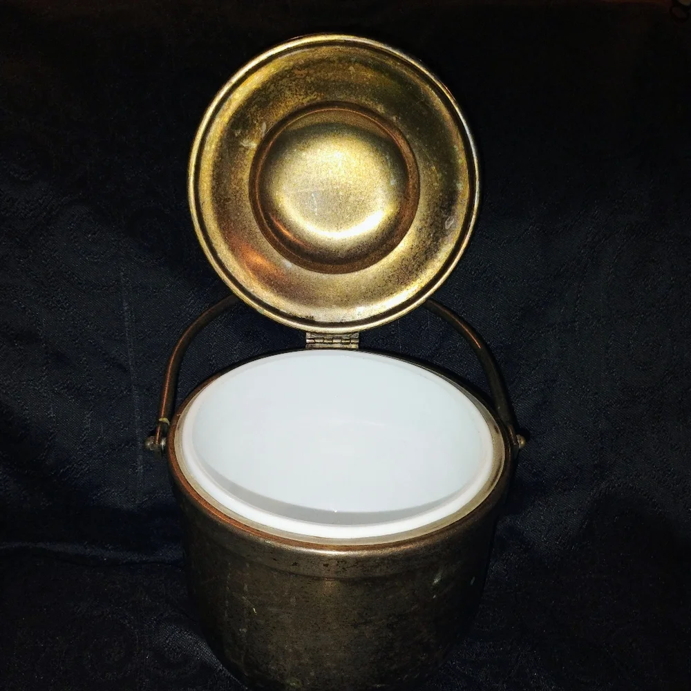VNT Gorham NEWPORT Silver Plated Ice Bucket with White Ceramic/Glass Insert!